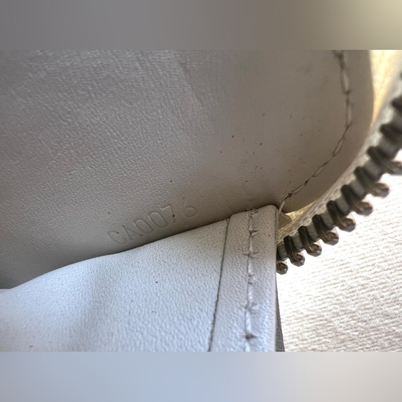 Louis Vuitton zippy monogram wallet - Picture 7 of 7